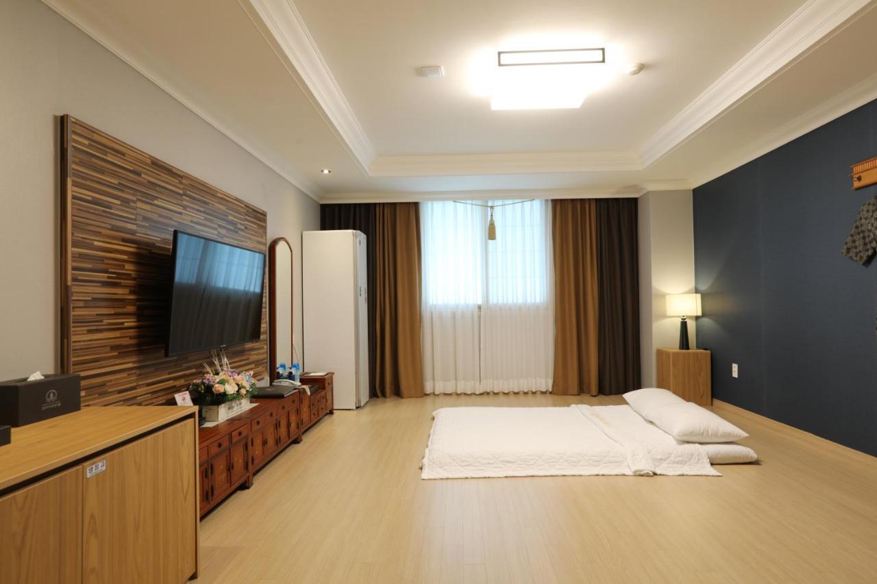 Gwangju Empire Hotel Gwangju Metropolitan City Exterior photo